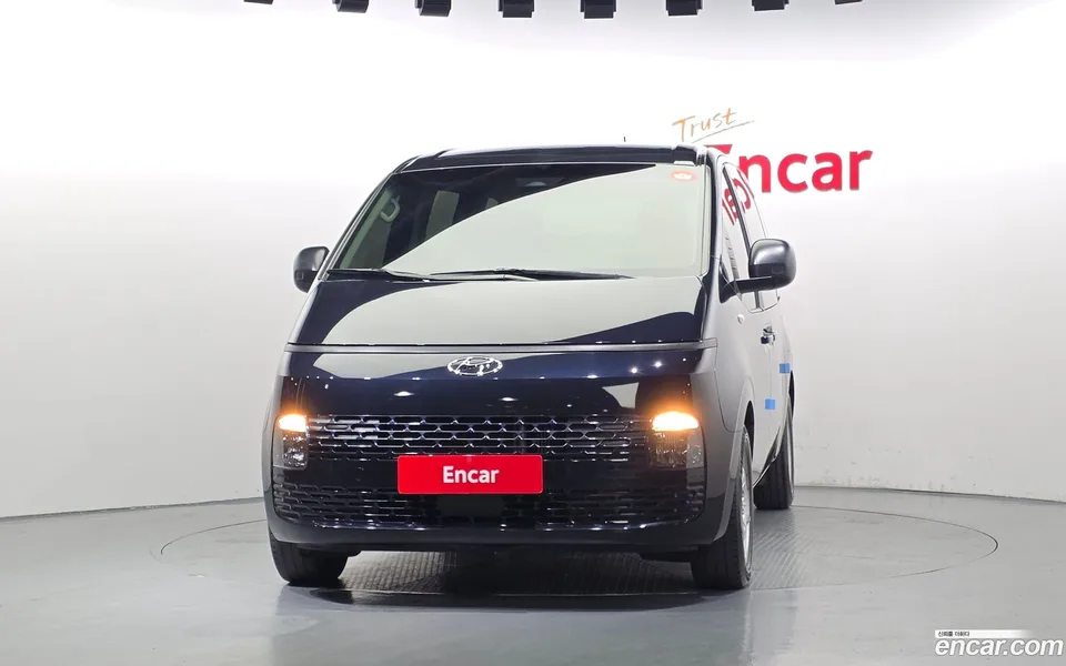 Hyundai Staria 11 2023 — миниатюра 3