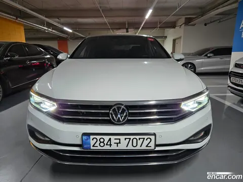 Volkswagen Passat GT 2022 buy in Moscow