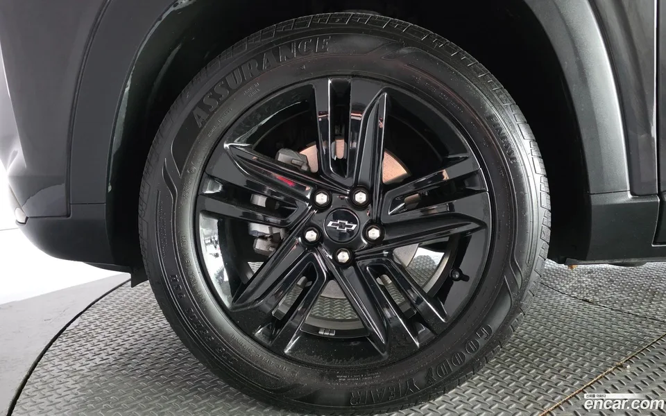 Chevrolet Trax Crossover 1.2 ACTIV 2023 — миниатюра 2