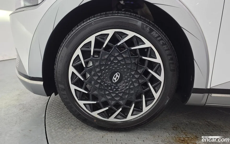 Hyundai Ioniq 5 2024 — миниатюра 5