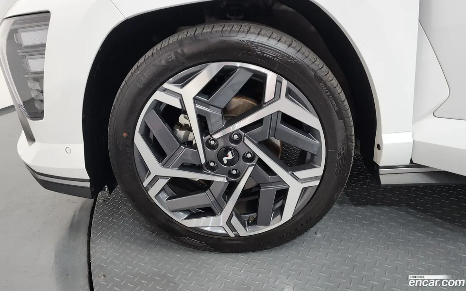 Hyundai Kona 1.6 2WD 2023 — миниатюра 5