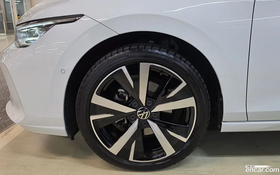Volkswagen Golf 2.0 TDI 2025 — миниатюра 5
