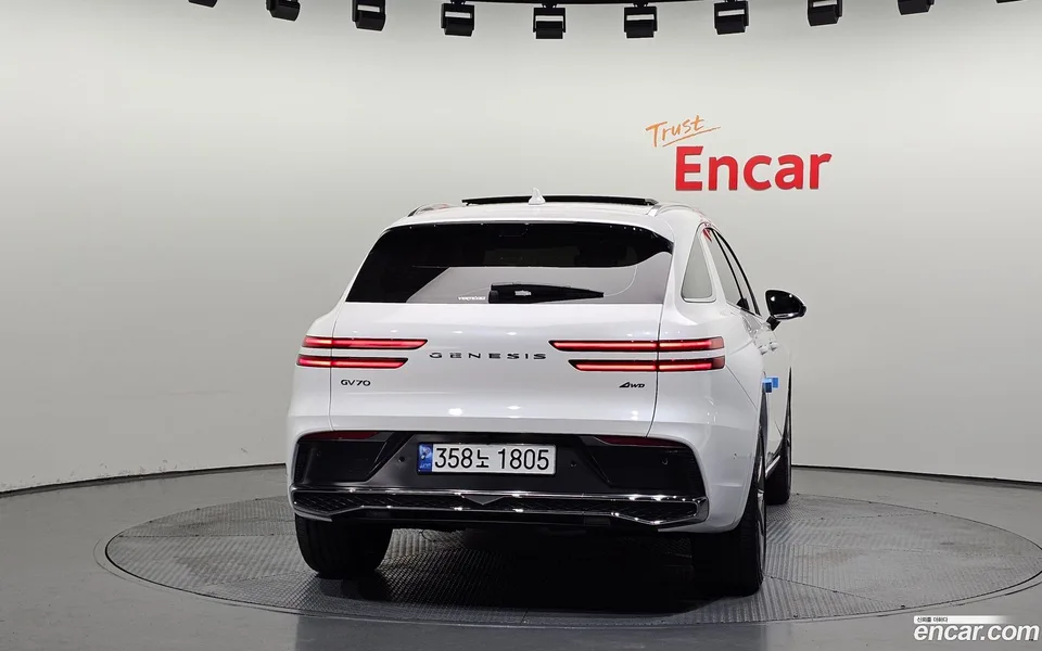 Genesis GV70 2.5T AWD 2024 — миниатюра 4