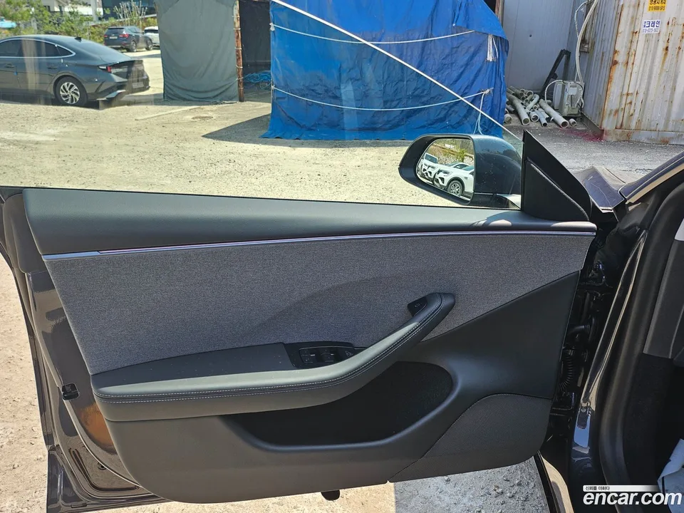 Tesla Model 3 RWD 2026 — миниатюра 5