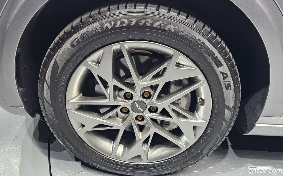 Genesis GV70 2.5T AWD 2023 — миниатюра 5