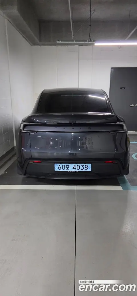 Tesla Model Y 2025 buy in Moscow
