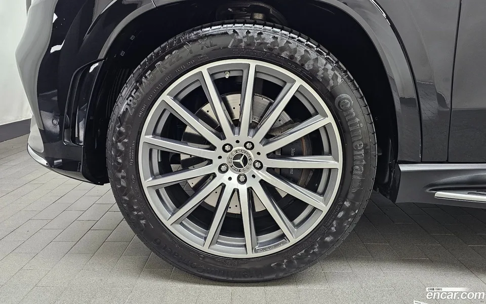 Mercedes-Benz GLS-Class GLS400d 4MATIC 2023 — миниатюра 5