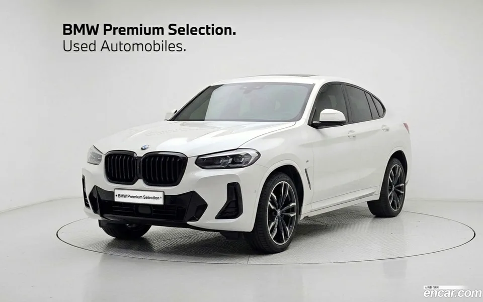 BMW X4 xDrive M40i 2024 — фото 1, купить с доставкой в Москву