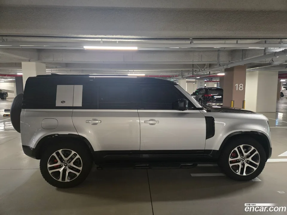 Land Rover Defender 110 P400 X 2024 — миниатюра 3