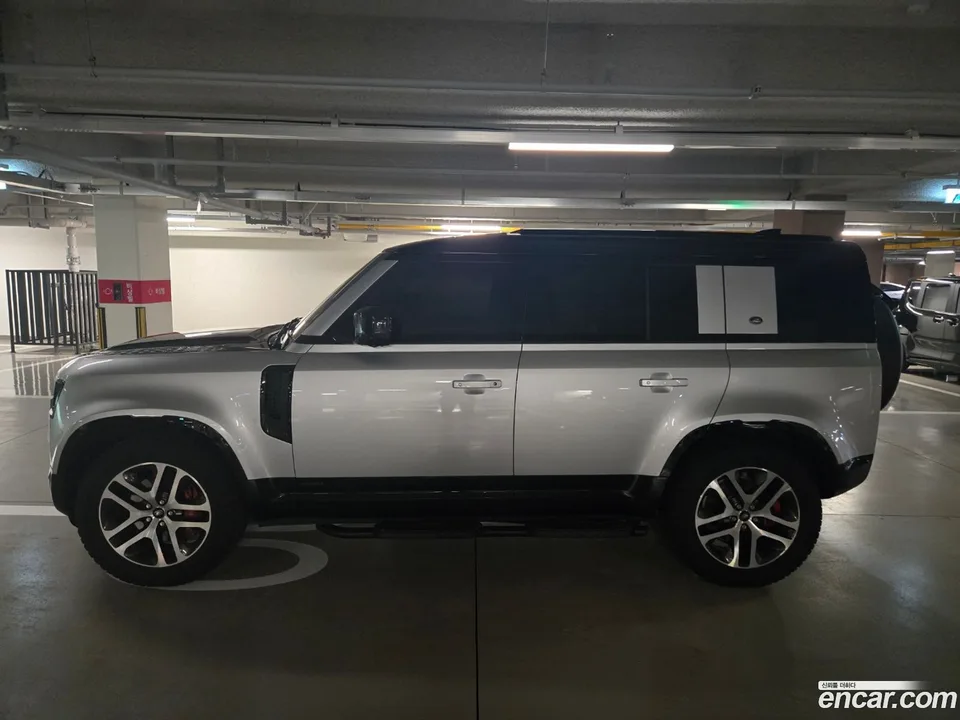Land Rover Defender 110 P400 X 2024 — миниатюра 4