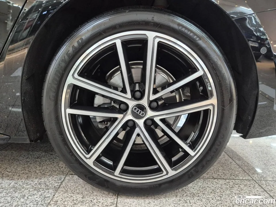 Audi A5 40 TFSI S Line 2025 — миниатюра 3