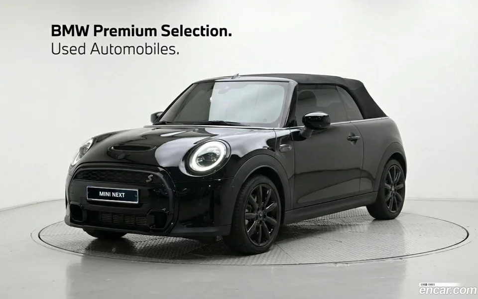 MINI Cooper S Convertible 2022 — фото 1, купить с доставкой в Москву