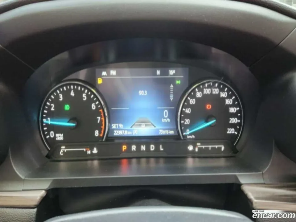 Ford Explorer 2.3 4WD 2022 — миниатюра 4