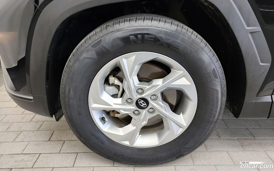 Hyundai Tucson 2.0 2WD 2023 — миниатюра 5