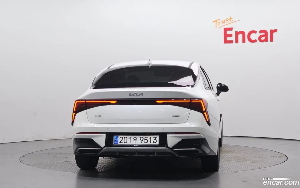 Kia K5 Hybrid 2024 — thumbnail 4
