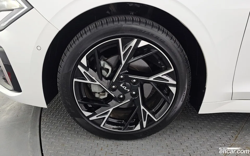 Kia K5 Hybrid 2024 — thumbnail 5