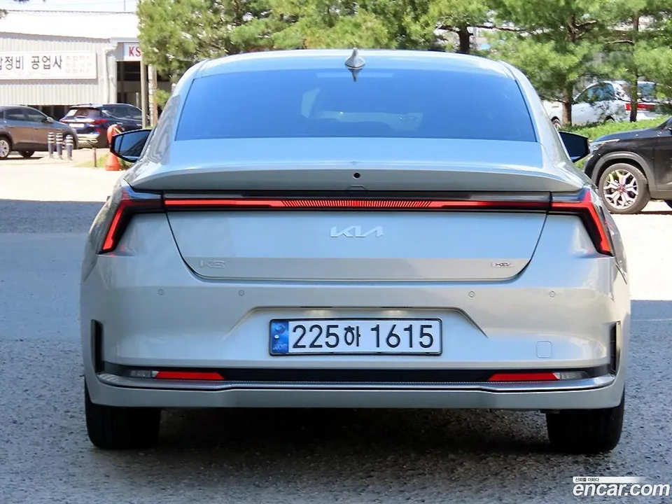 Kia K8 Hybrid 2025 — миниатюра 4