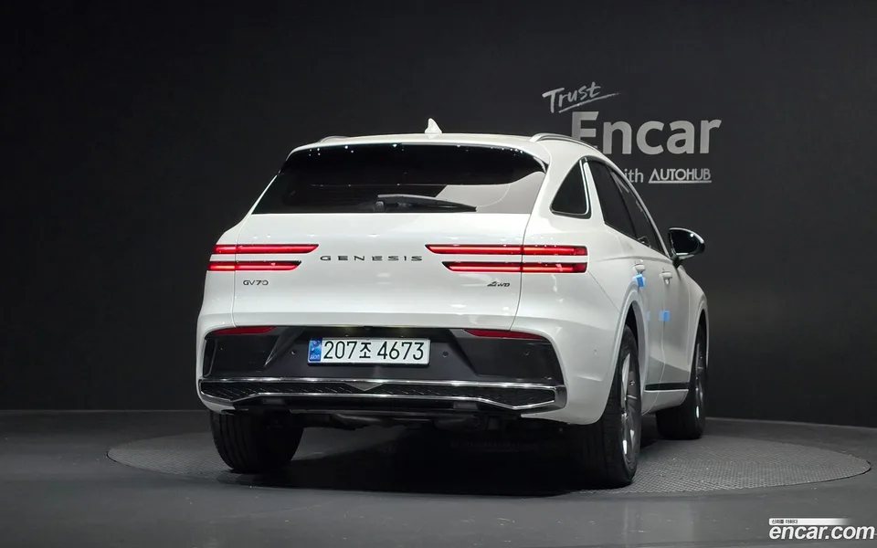 Genesis GV70 2.5T AWD 2024 — миниатюра 4