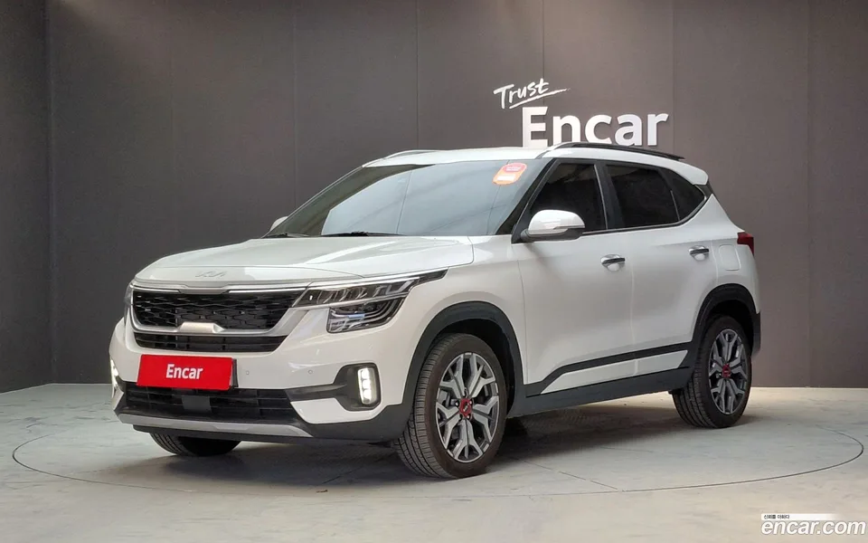 Kia Seltos 1.6 2WD 2022 — фото 1, купить с доставкой в Москву