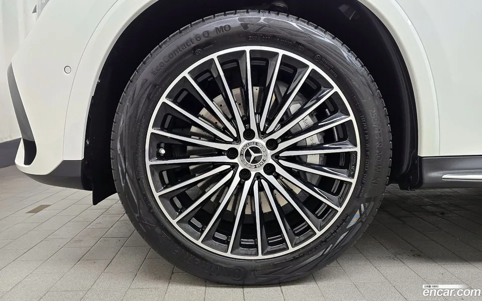Mercedes-Benz GLC-Class GLC300 4MATIC 2024 — миниатюра 2