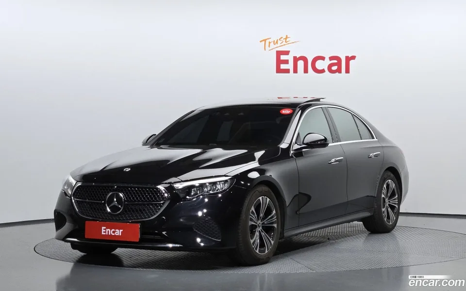 Mercedes-Benz E-Class E200 2024 — фото 1, купить с доставкой в Москву
