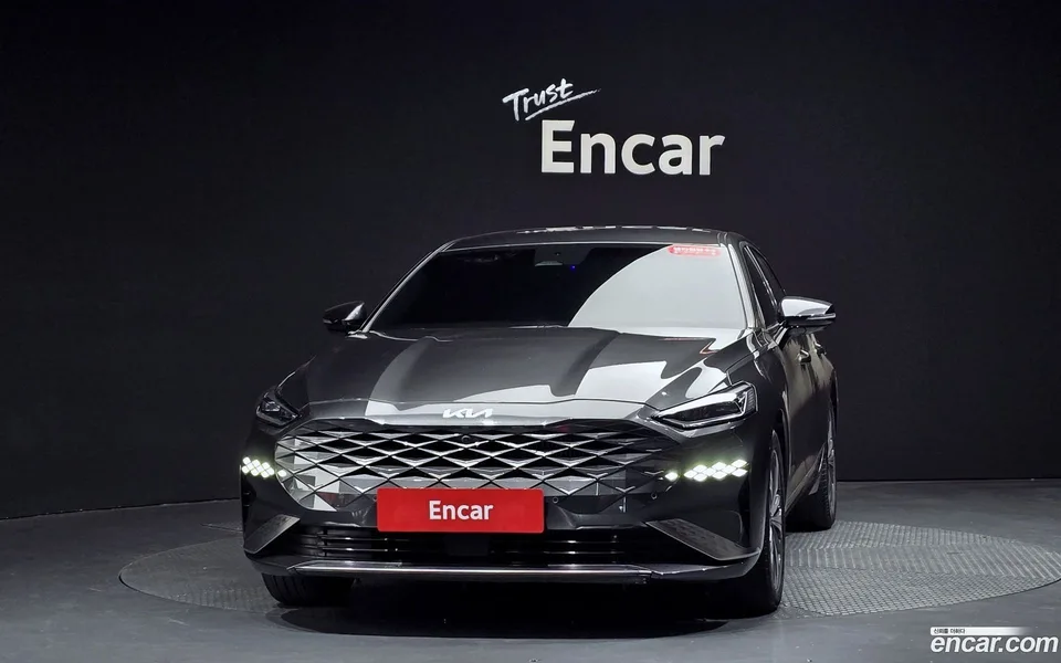 Kia K8 Hybrid 2023 — миниатюра 3
