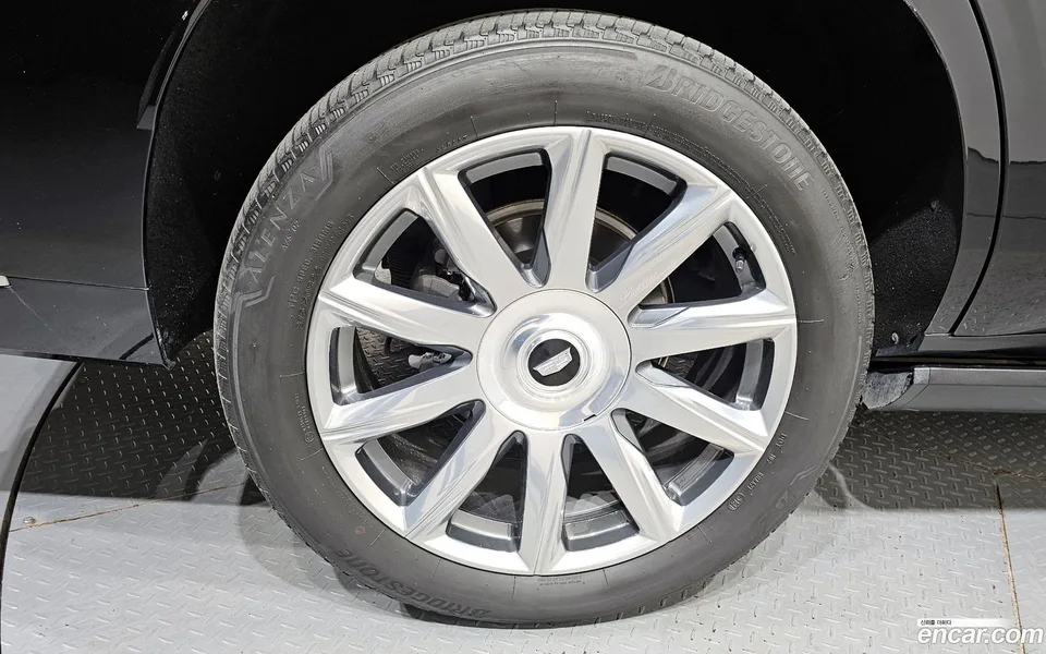 Cadillac Escalade 6.2 2022 — миниатюра 2