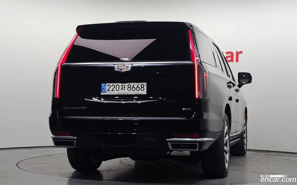 Cadillac Escalade 6.2 2022 — миниатюра 4