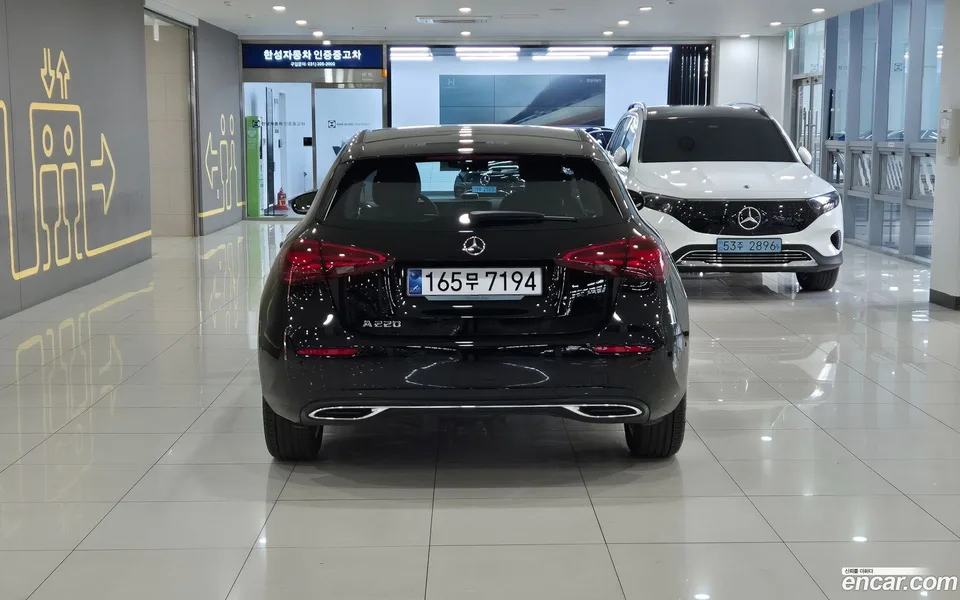 Mercedes-Benz A-Class A220 2024 — миниатюра 4