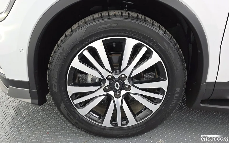 Renault Samsung QM6 2.0 GDe 2WD 2023 — миниатюра 5