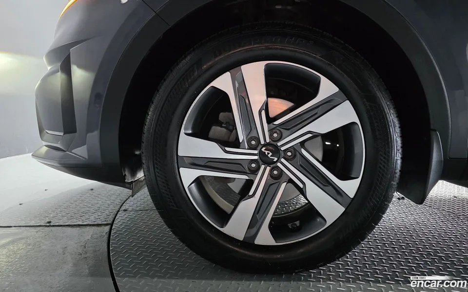 Kia Sorento HEV 1.6 2WD 2023 — миниатюра 5