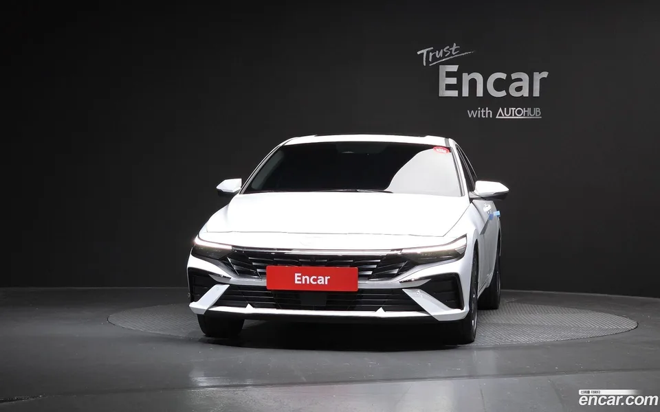Hyundai Avante CN7 Hybrid 2025 — миниатюра 3