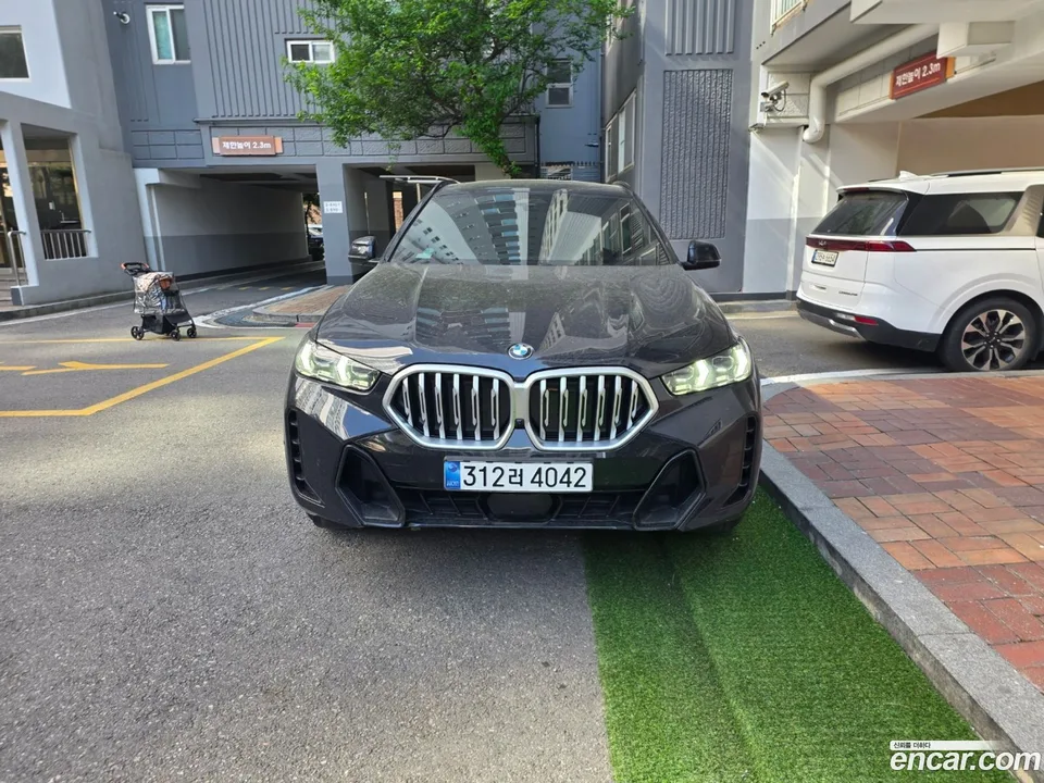 BMW X6 xDrive40i M 2025 — миниатюра 3