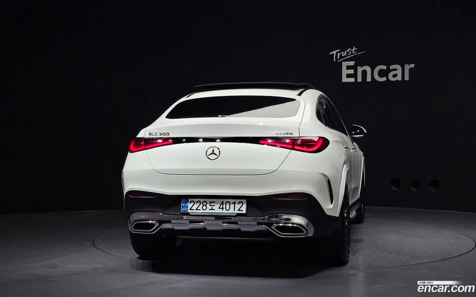 Mercedes-Benz GLC-Class GLC300 4MATIC 2024 — миниатюра 4