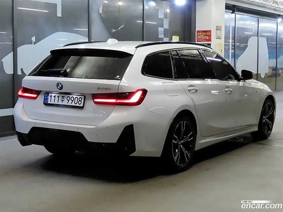 BMW 3 Series 320i M 2025 — миниатюра 4