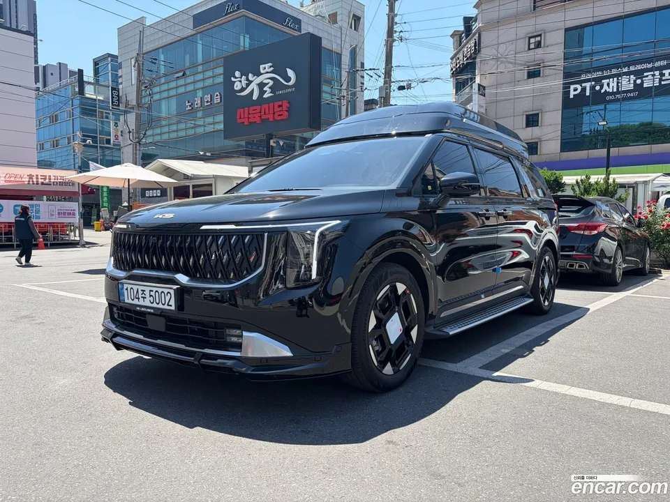 Kia Carnival HEV 9 () 2026 — фото 1, купить с доставкой в Москву