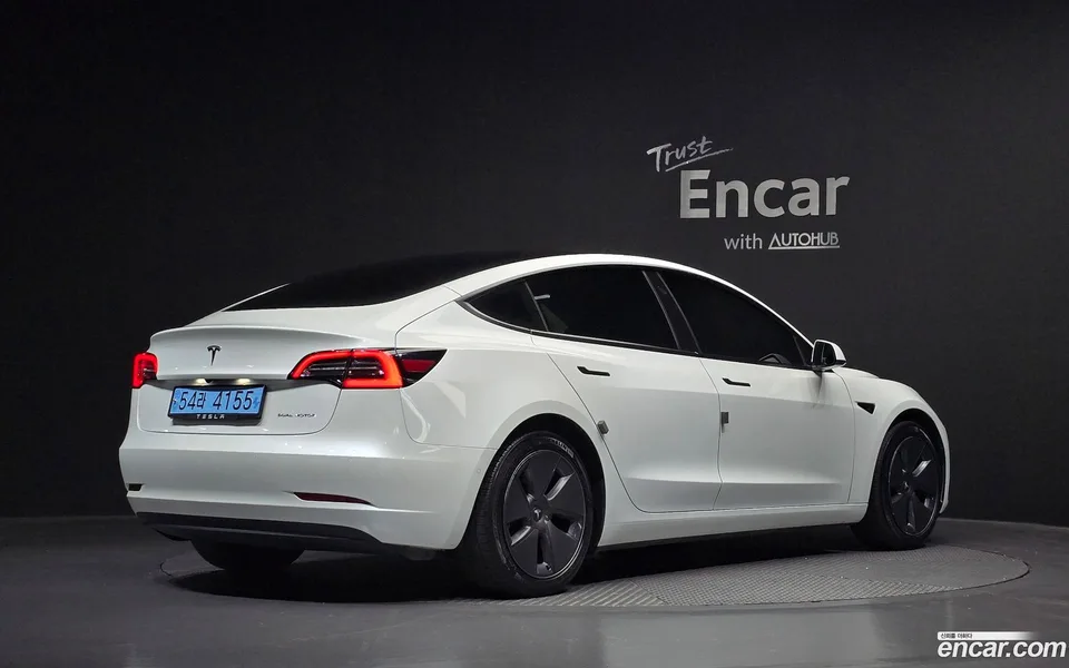 Tesla Model 3 AWD 2022 — фото 1, купить с доставкой в Москву