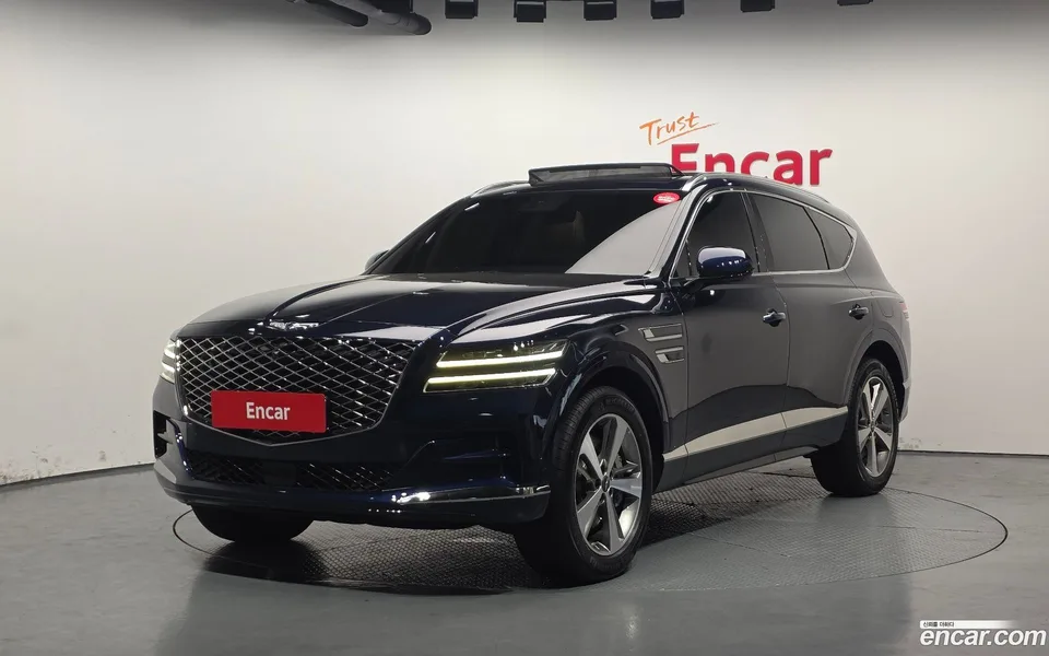 Genesis GV80 2.5T 2WD 2022 — фото 1, купить с доставкой в Москву