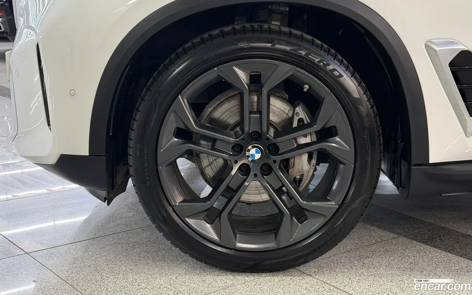 BMW X5 xDrive 40d xLine 2024 — миниатюра 5