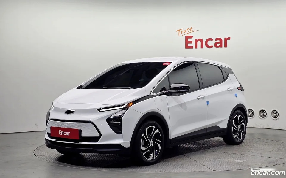 Chevrolet Bolt EV EV 2022 — фото 1, купить с доставкой в Москву