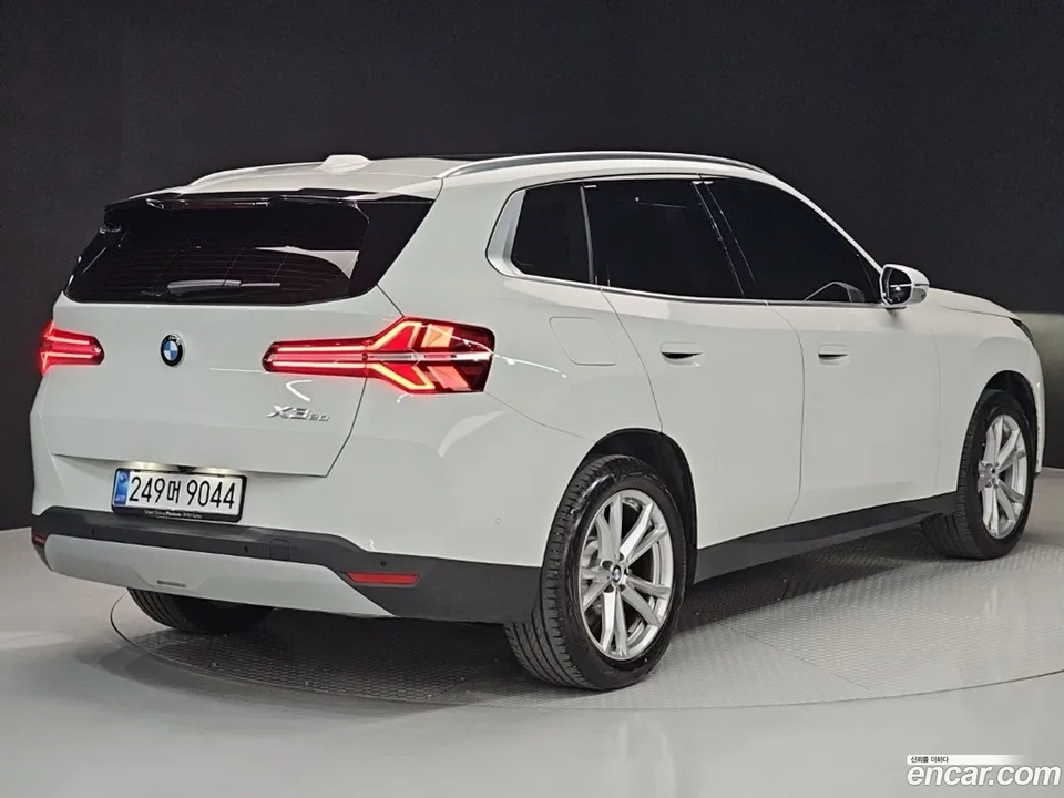 BMW X3 xDrive 20 2025 — миниатюра 4