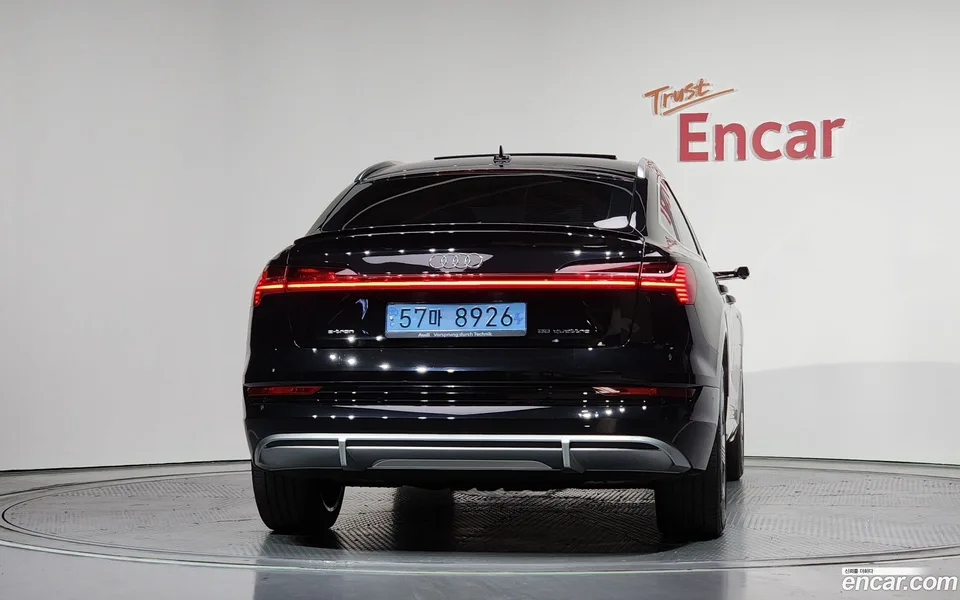 Audi e-tron 55 2022 — миниатюра 4