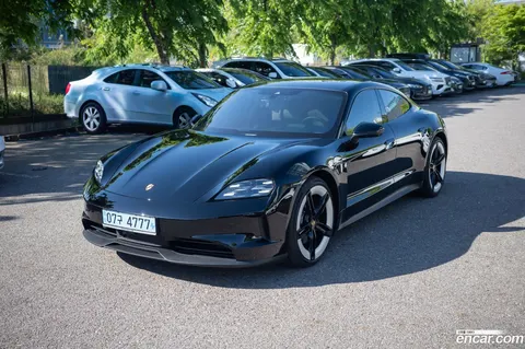 Porsche Taycan 2026 buy in Moscow