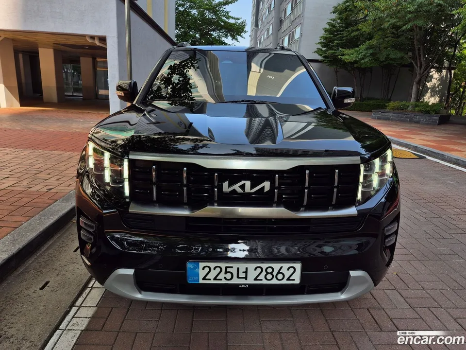 Kia Mohave The Master 3.0 4WD 5 2023 — photo 1, buy with delivery to Moscow