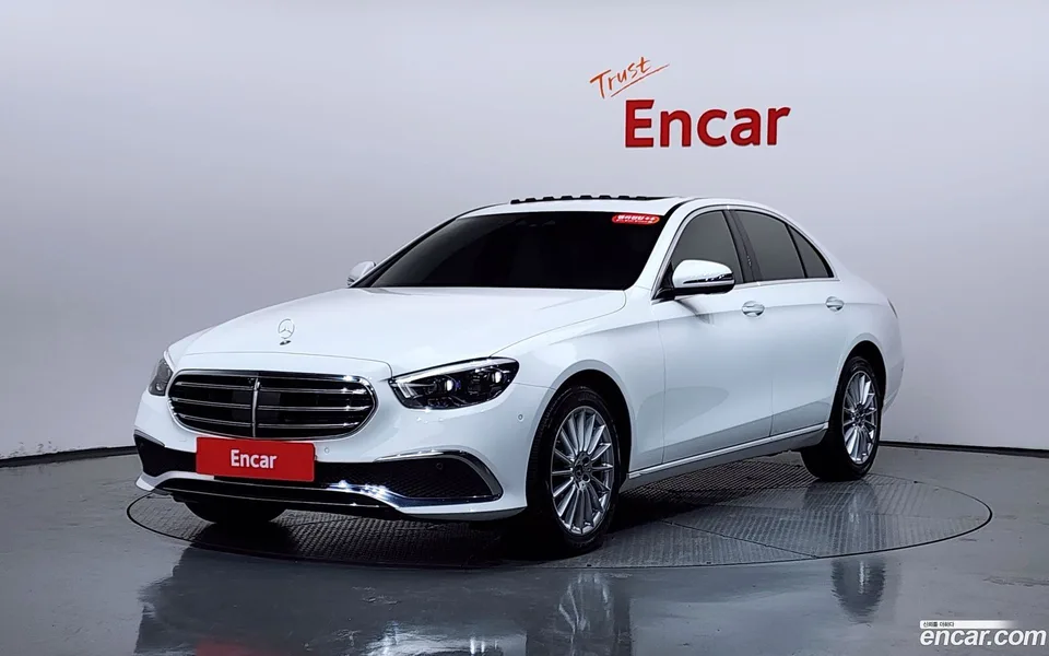 Mercedes-Benz E-Class 2023