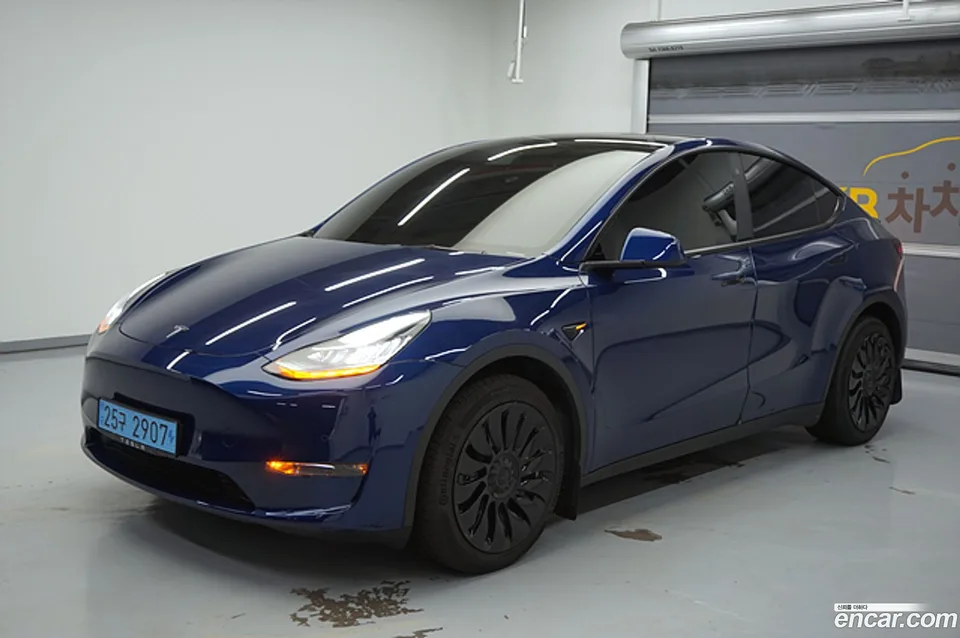 Tesla Model Y AWD 2022 — миниатюра 3
