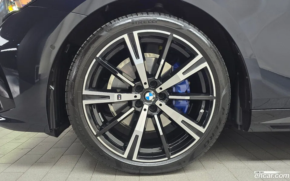 BMW 5 Series 530i xDrive M 2024 — миниатюра 2