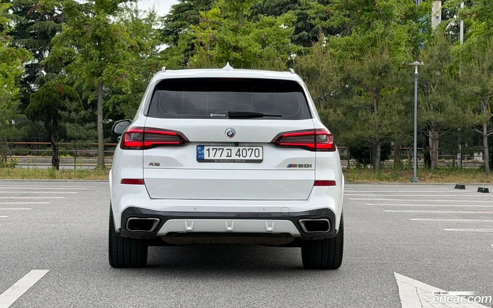 BMW X5 M50i 2022 — thumbnail 4
