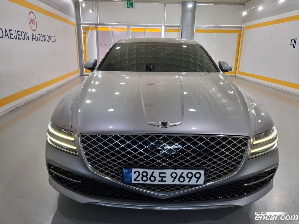 Genesis G80 2.5 2WD 2022 — фото 1, купить с доставкой в Москву