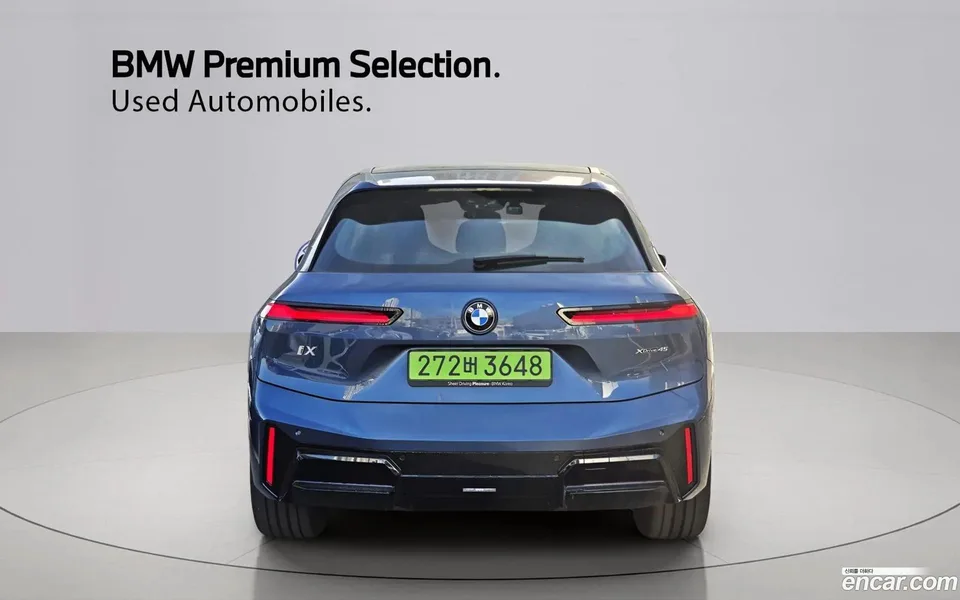 BMW iX xDrive45 M 2025 — миниатюра 4
